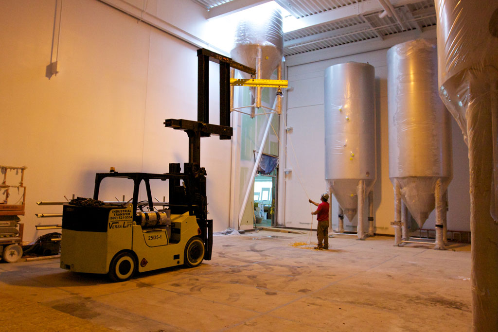 Tank installation at Spencer Brewery